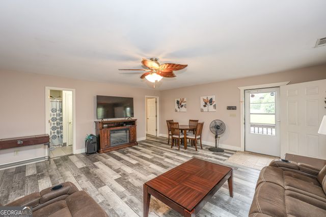 615 Fischer Road, Sharpsburg, GA 30277