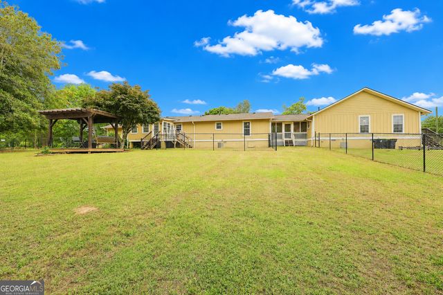 615 Fischer Road, Sharpsburg, GA 30277