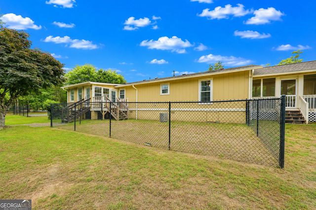 615 Fischer Road, Sharpsburg, GA 30277