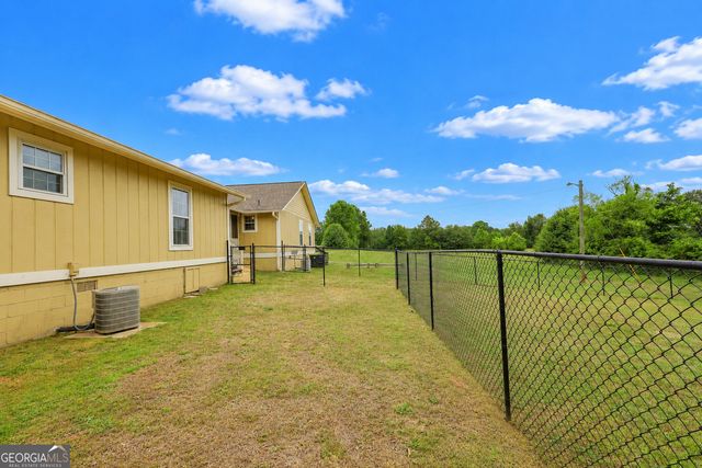 615 Fischer Road, Sharpsburg, GA 30277