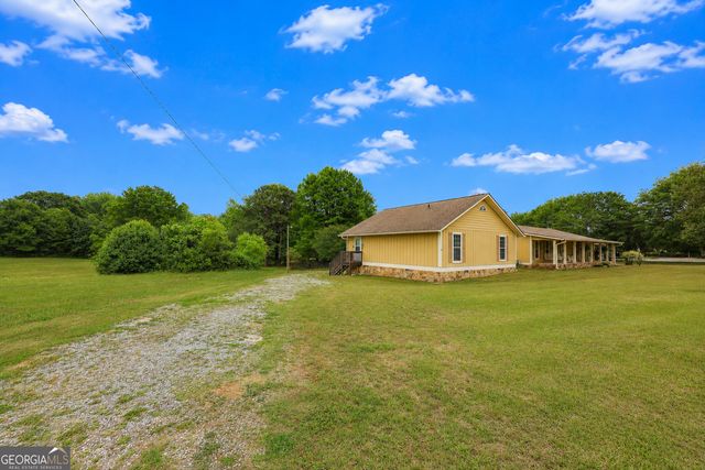 615 Fischer Road, Sharpsburg, GA 30277