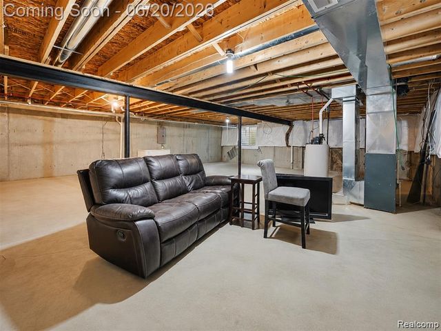 1710 Carlisle Street, Howell, MI 48855