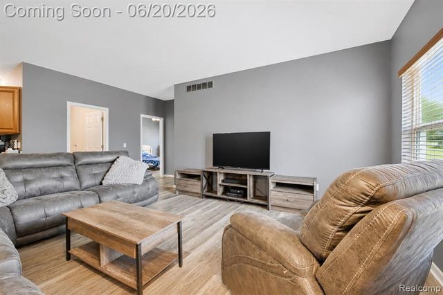 1710 Carlisle Street, Howell, MI 48855