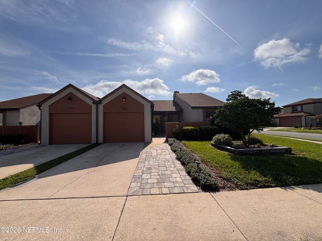 7827 E FAWN BROOK Circle, Jacksonville, FL 32256
