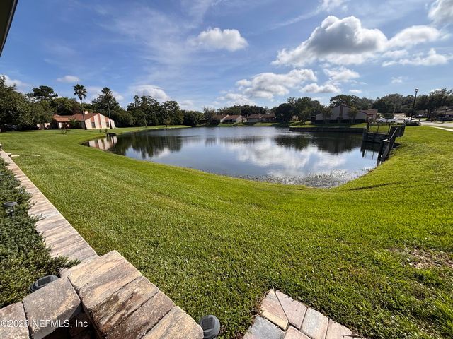 7827 E FAWN BROOK Circle, Jacksonville, FL 32256