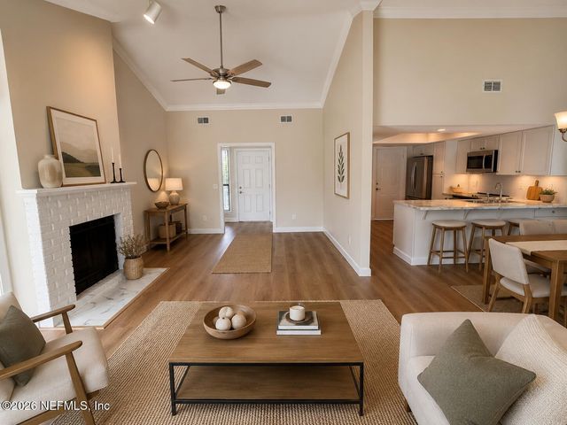 7827 E FAWN BROOK Circle, Jacksonville, FL 32256