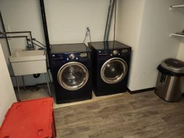 5516 E Bavarian Pass, Fridley, MN 55432