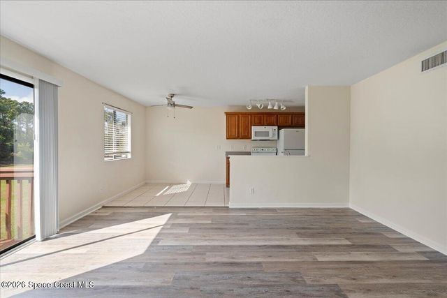 1870 Agora Circle SE 104, Palm Bay, FL 32909