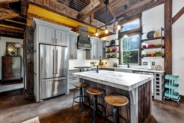 18480 County Road 446, Lindale, TX 75771