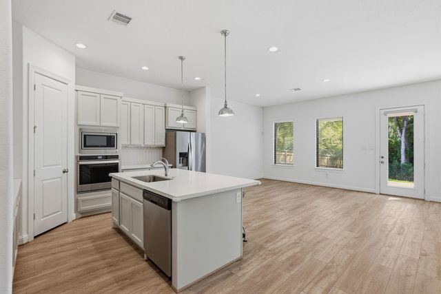 21231 Hidden Bend Loop, Magnolia, TX 77354