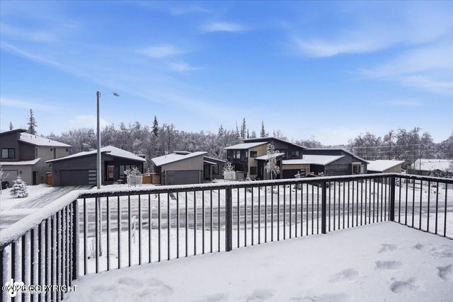 5372 Sandhill Loop, Anchorage, AK 99502