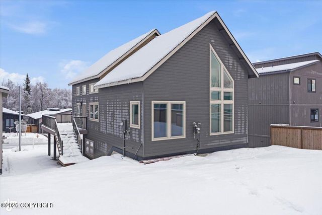 5372 Sandhill Loop, Anchorage, AK 99502