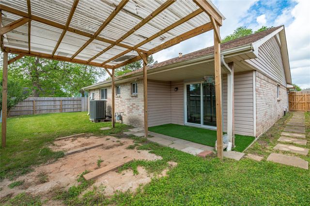 407 Juniper Court, Stafford, TX 77477