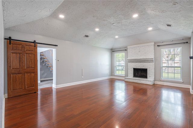 407 Juniper Court, Stafford, TX 77477