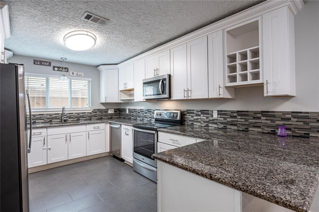 407 Juniper Court, Stafford, TX 77477