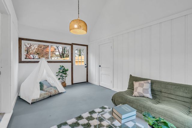 2013 Riverwood Dr, Nashville, TN 37216