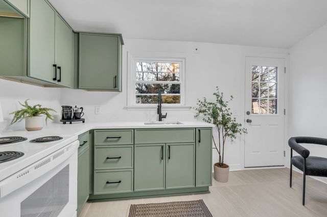 2013 Riverwood Dr, Nashville, TN 37216