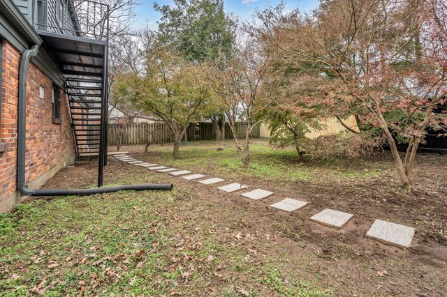 2013 Riverwood Dr, Nashville, TN 37216