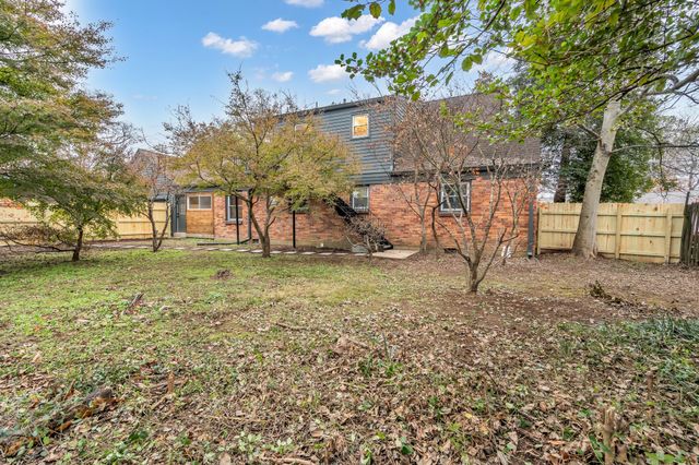 2013 Riverwood Dr, Nashville, TN 37216