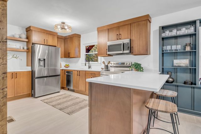 2013 Riverwood Dr, Nashville, TN 37216