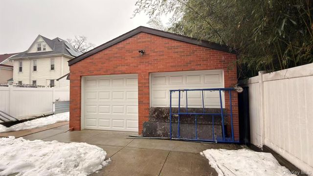 14350 Franklin Avenue, Flushing, NY 11355