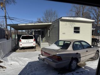 2516 W Carroll Avenue, Oak Creek, WI 53154