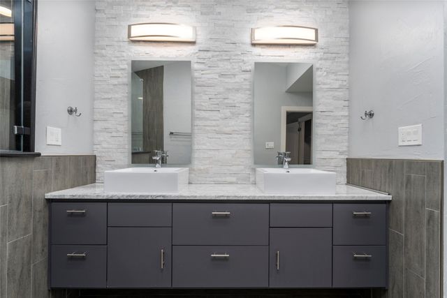 5038 Westgrove Drive 5038, Dallas, TX 75248