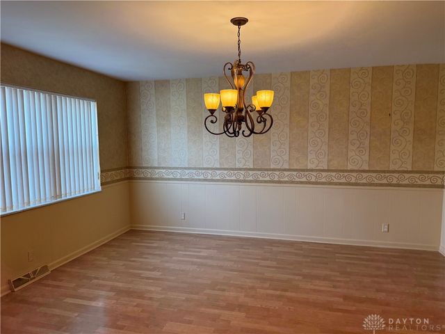 3467 Zephyr Drive, Dayton, OH 45414