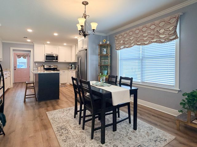 326 Mount Pleasant Dr., Hattiesburg, MS 39402