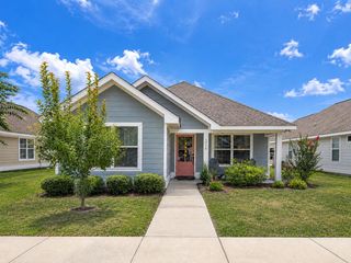 326 Mount Pleasant Dr., Hattiesburg, MS 39402