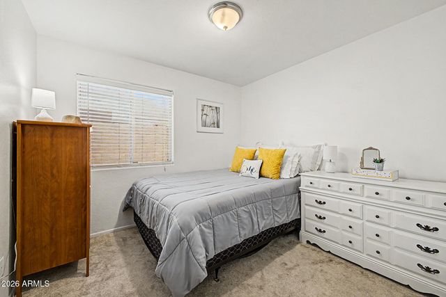 2863 W MURIEL Drive, Phoenix, AZ 85053