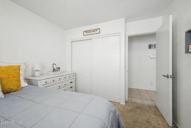 2863 W MURIEL Drive, Phoenix, AZ 85053