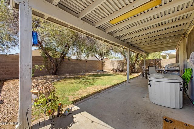 2863 W MURIEL Drive, Phoenix, AZ 85053