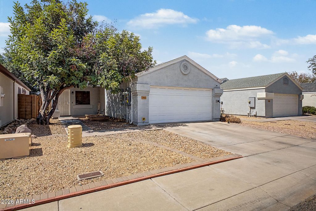 2863 W MURIEL Drive, Phoenix, AZ 85053
