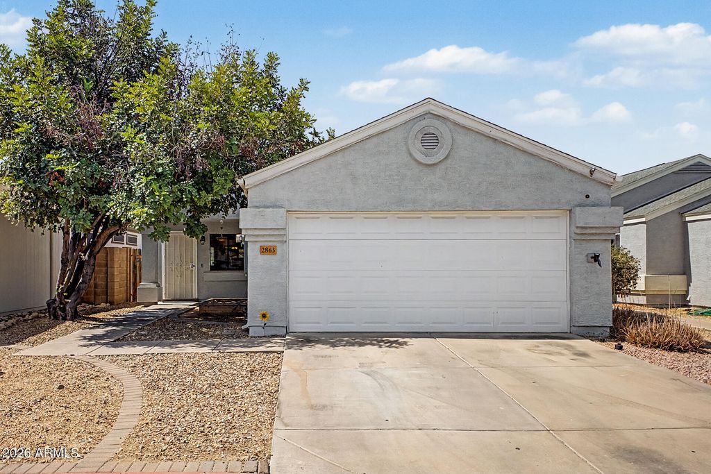 2863 W MURIEL Drive, Phoenix, AZ 85053 — photo 2