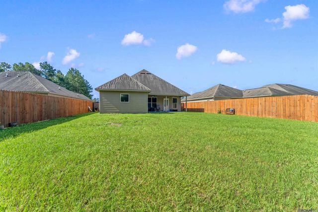 12172 Wilderness Run Dr, Denham Springs, LA 70726