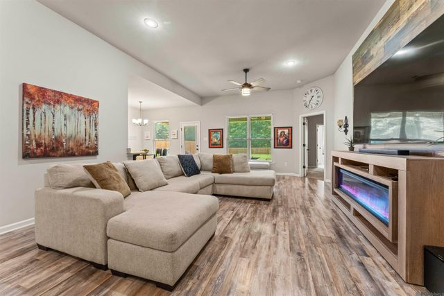 12172 Wilderness Run Dr, Denham Springs, LA 70726