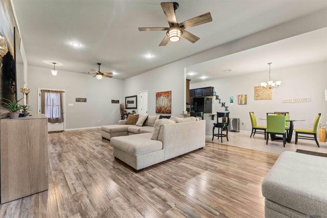 12172 Wilderness Run Dr, Denham Springs, LA 70726