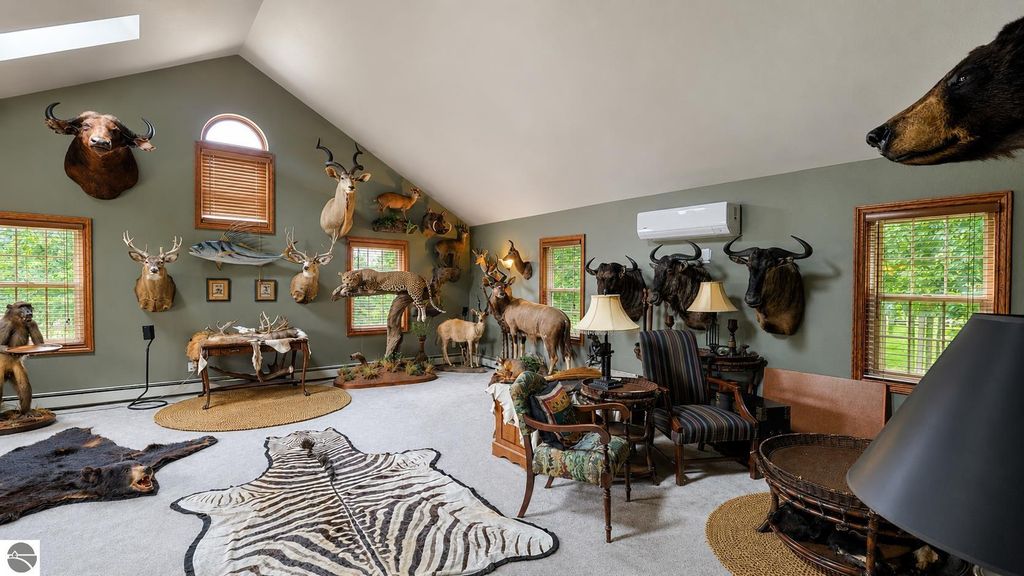 Image 19 of property listing at 608 E Bluegrass Road, Mt Pleasant, MI 48858