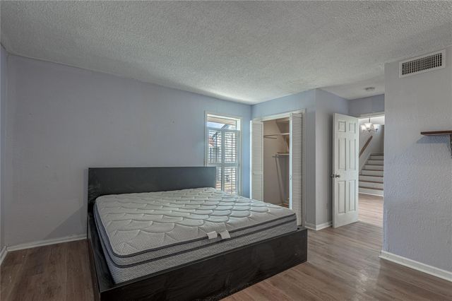 9 Lakeview Manor, Huntsville, TX 77340