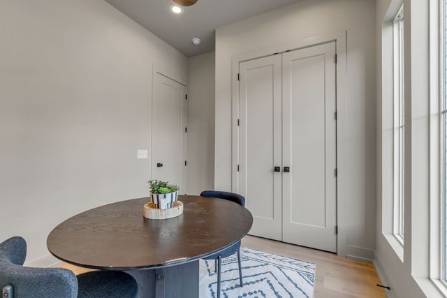 812 N 6th St, Nashville, TN 37207