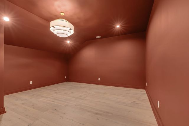 812 N 6th St, Nashville, TN 37207