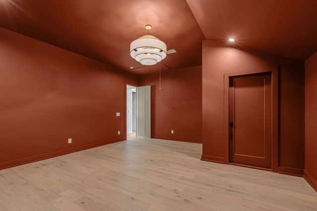 812 N 6th St, Nashville, TN 37207