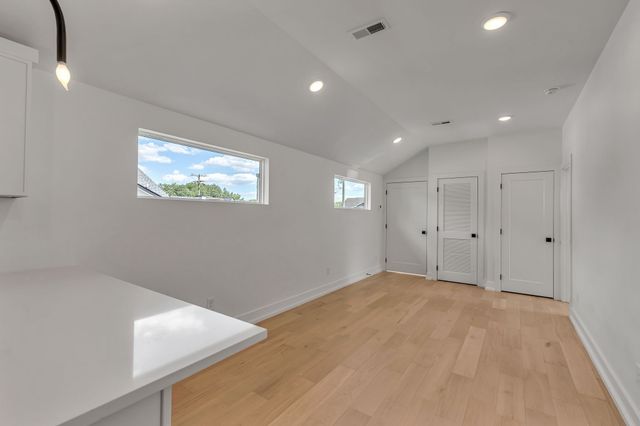 812 N 6th St, Nashville, TN 37207