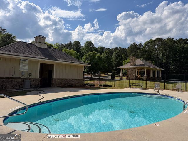 420 Vinings Walk, Fayetteville, GA 30214