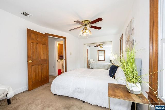 26 Kearney Street, Lyndhurst, NJ 07071