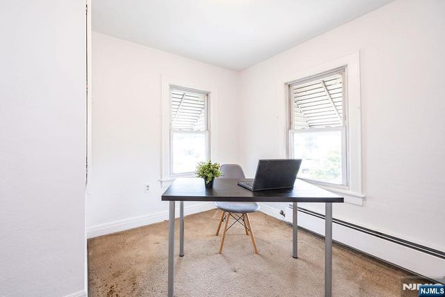 26 Kearney Street, Lyndhurst, NJ 07071