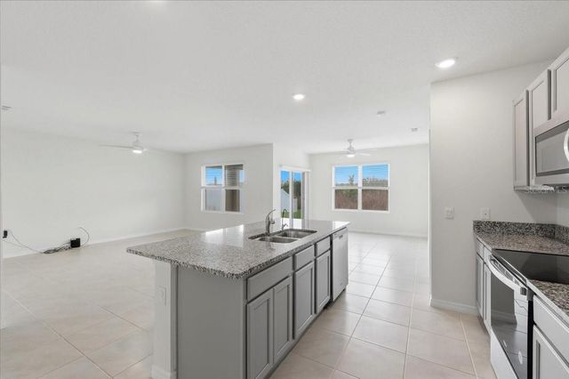 2829 GRANDBURY GROVE ROAD, Lakeland, FL 33811