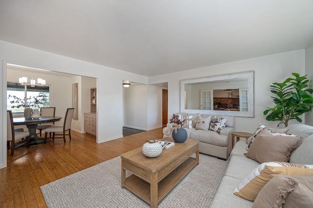 4956 Bell Rd, Auburn, CA 95602