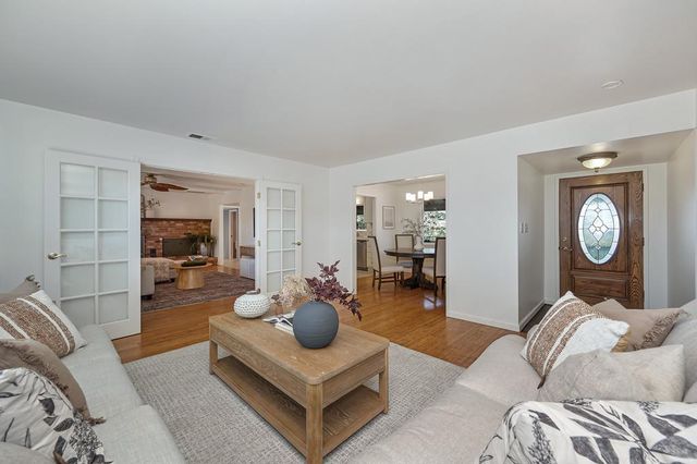 4956 Bell Rd, Auburn, CA 95602